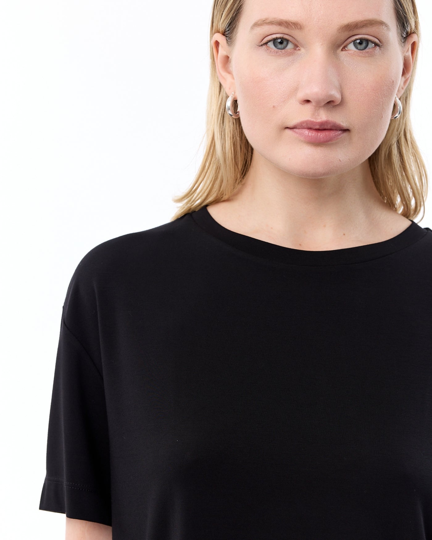 Hazel T shirt | Black Hazel T shirt | Black