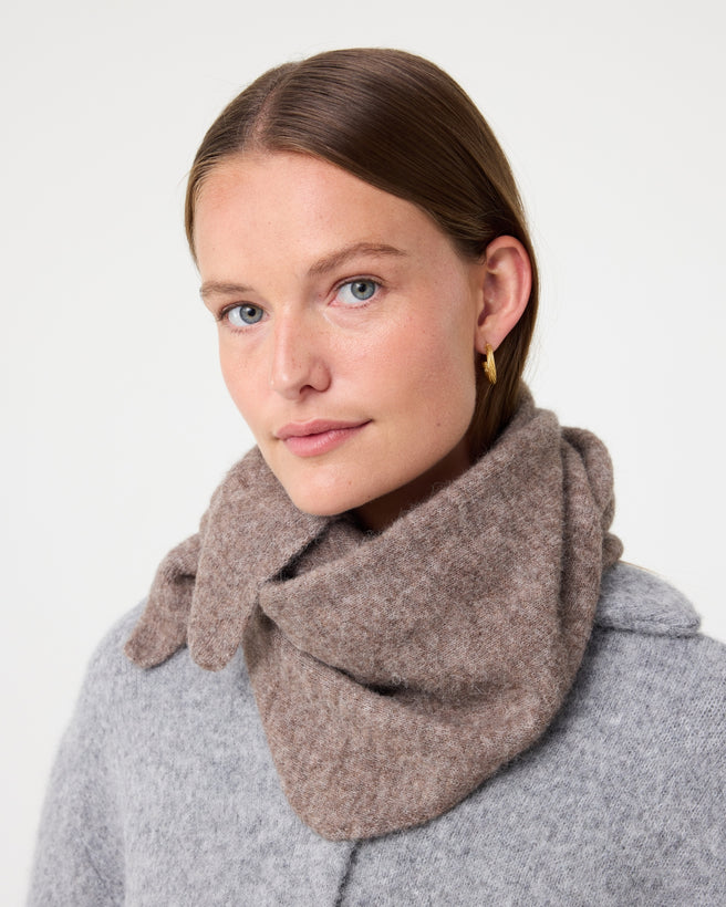 Tricja Scarf | Walnut Tricja Scarf | Walnut
