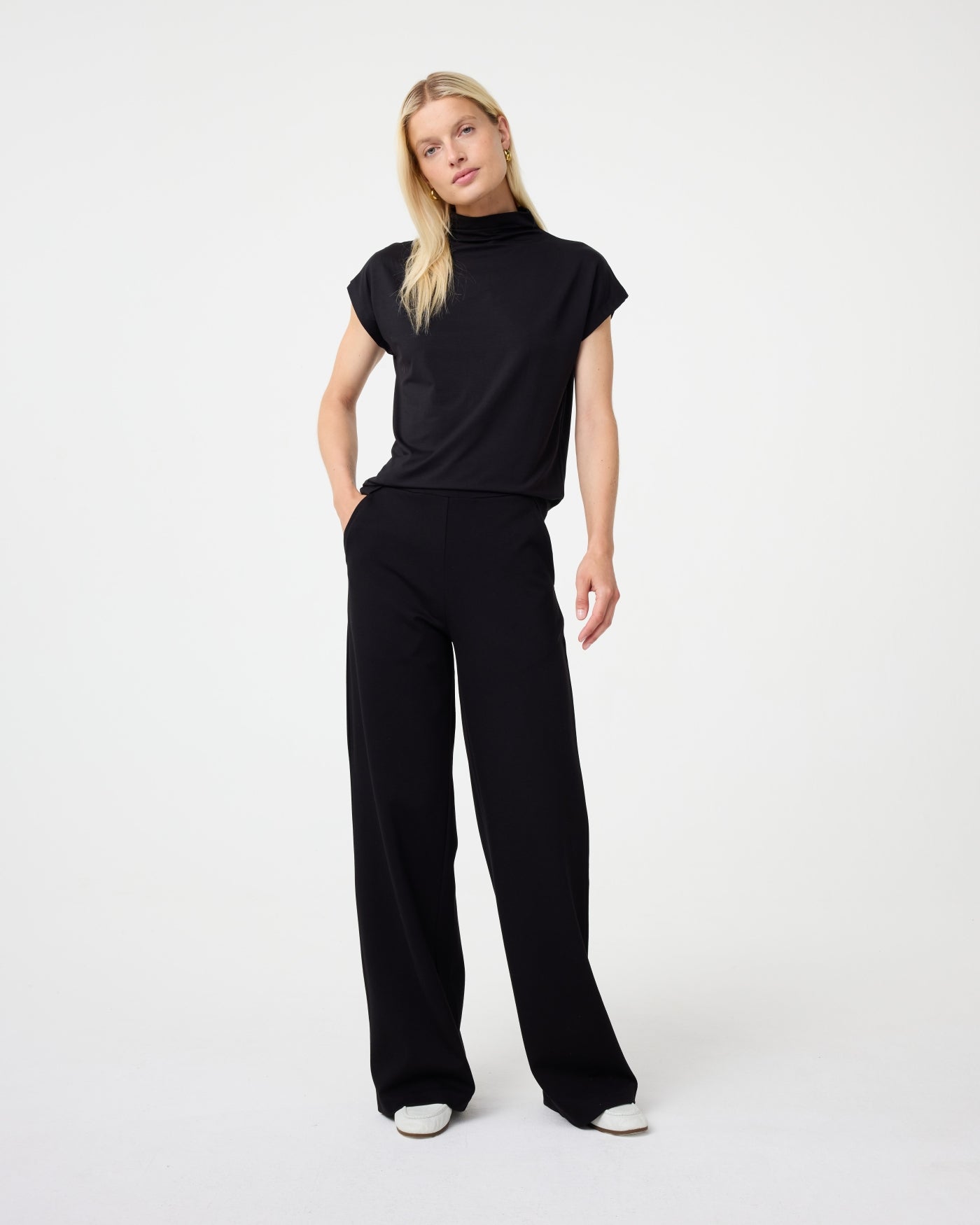 Mirre Top | Black Mirre Top | Black