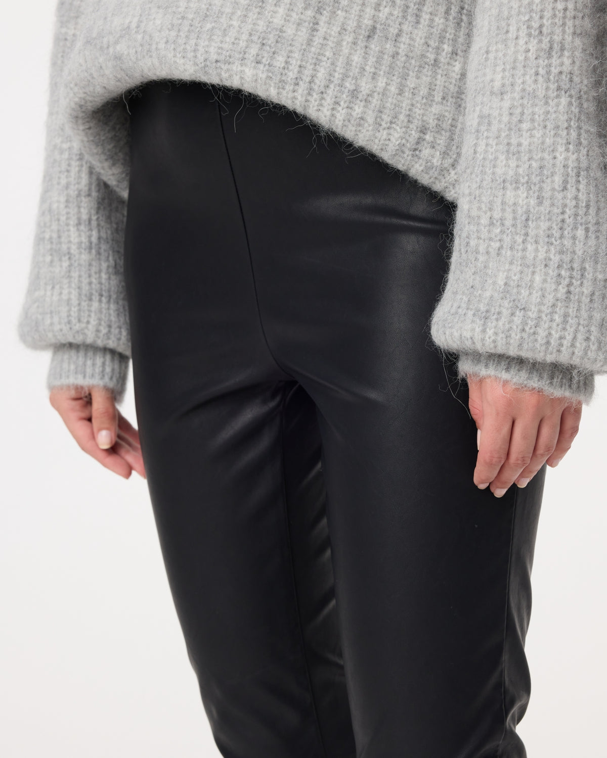 Amberly Pants | Black