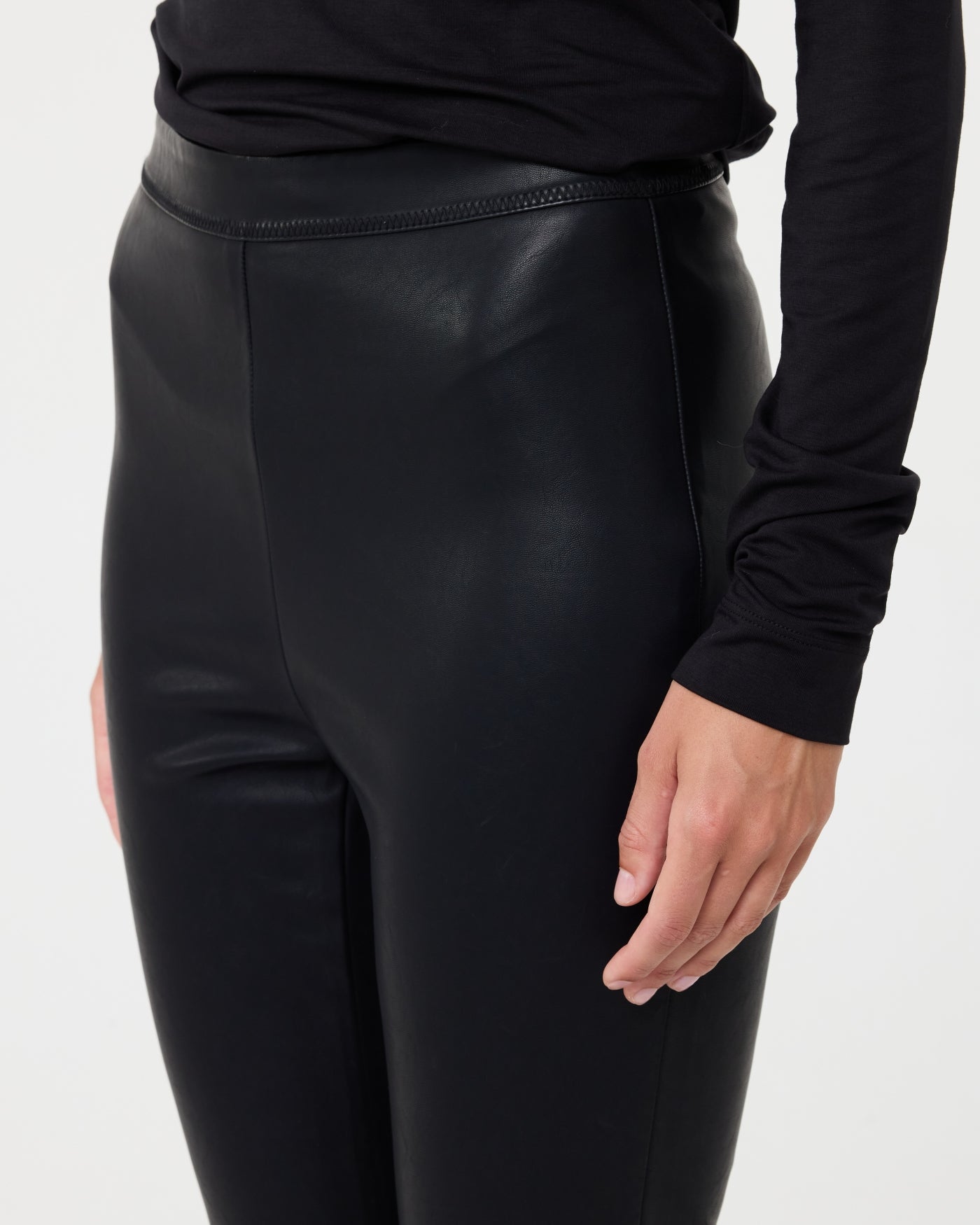 Amberly Pants | Black