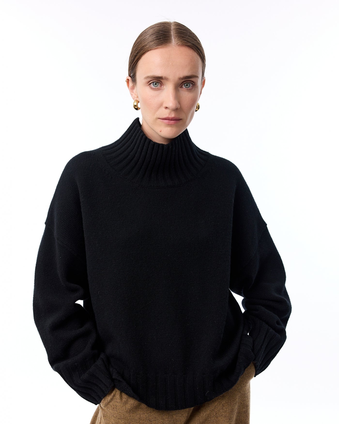 Nila Pullover | Black