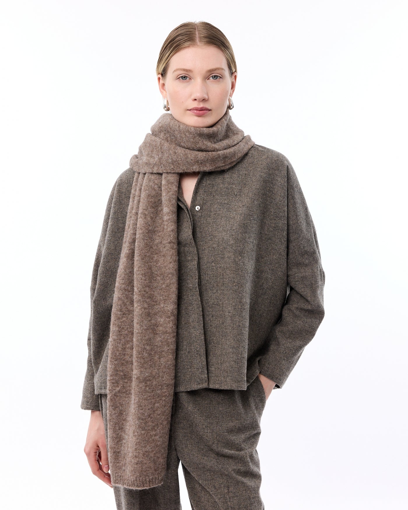 Evi Scarf | Walnut