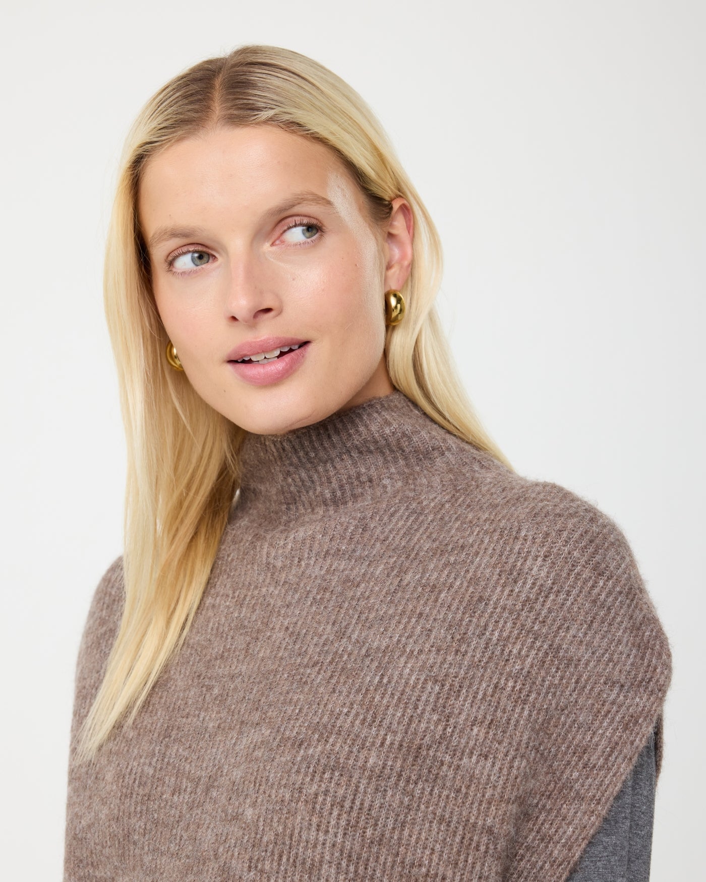 Rave Pullover | Walnut