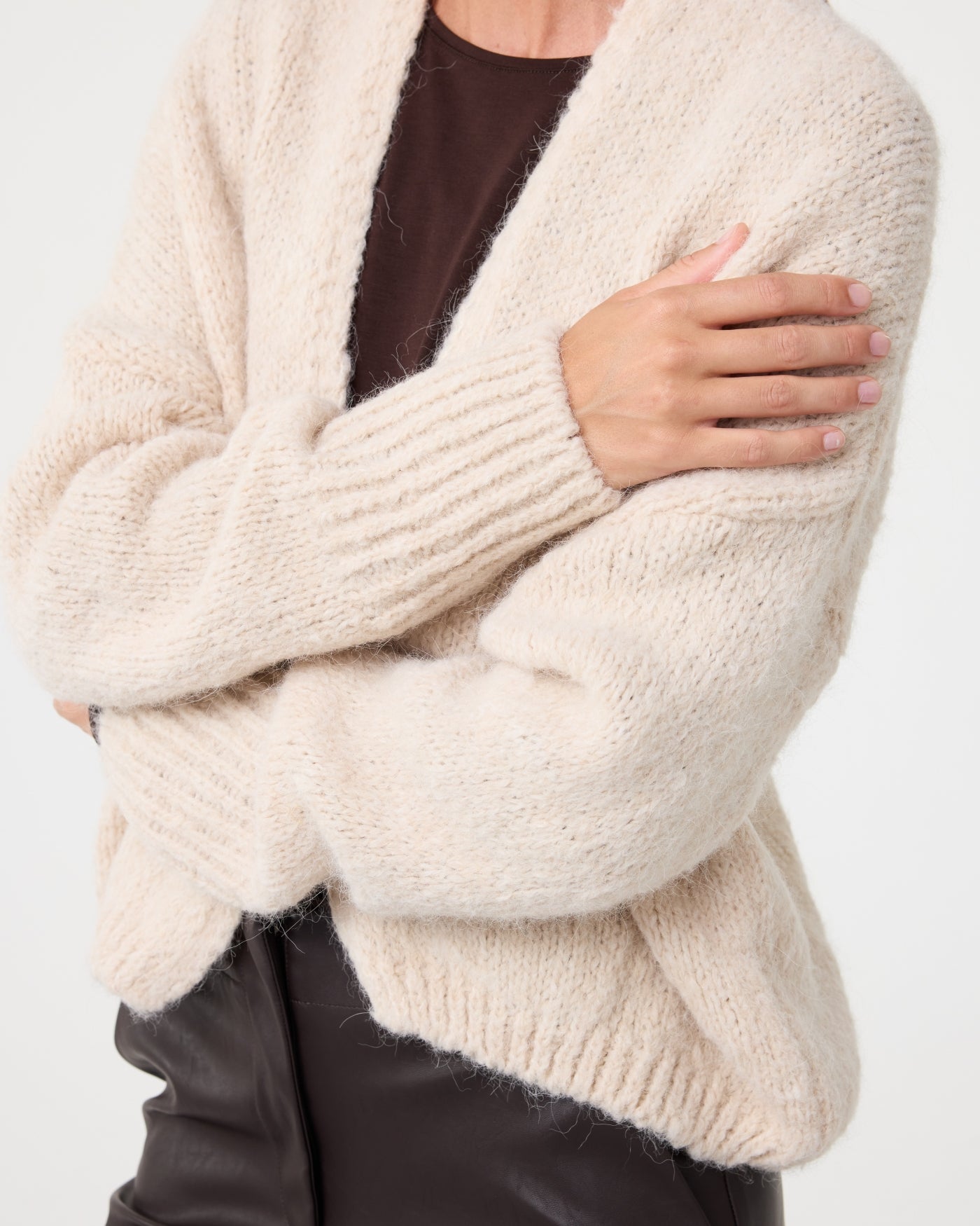 Becky Cardigan | Creme