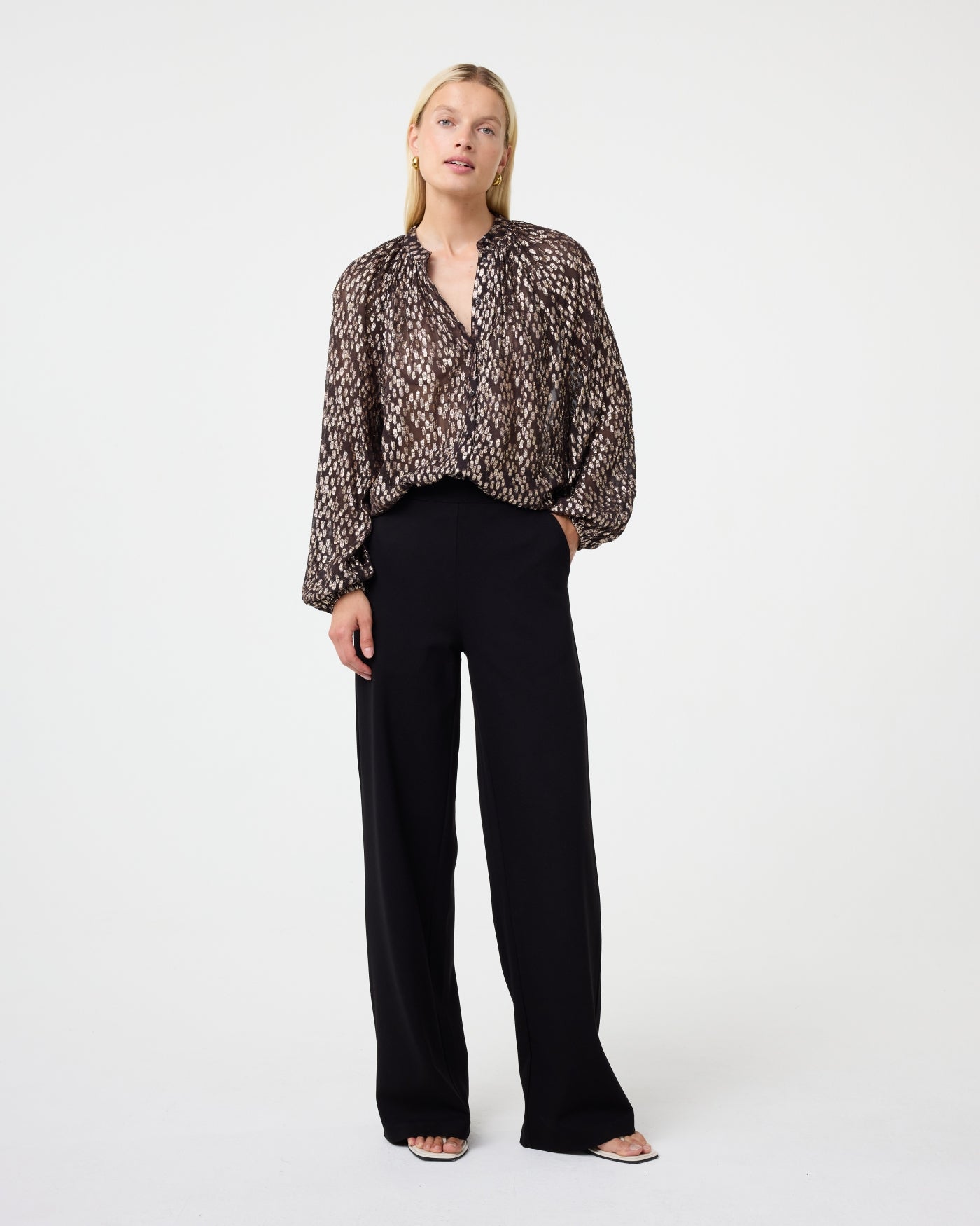 Loeka Blouse | Choco
