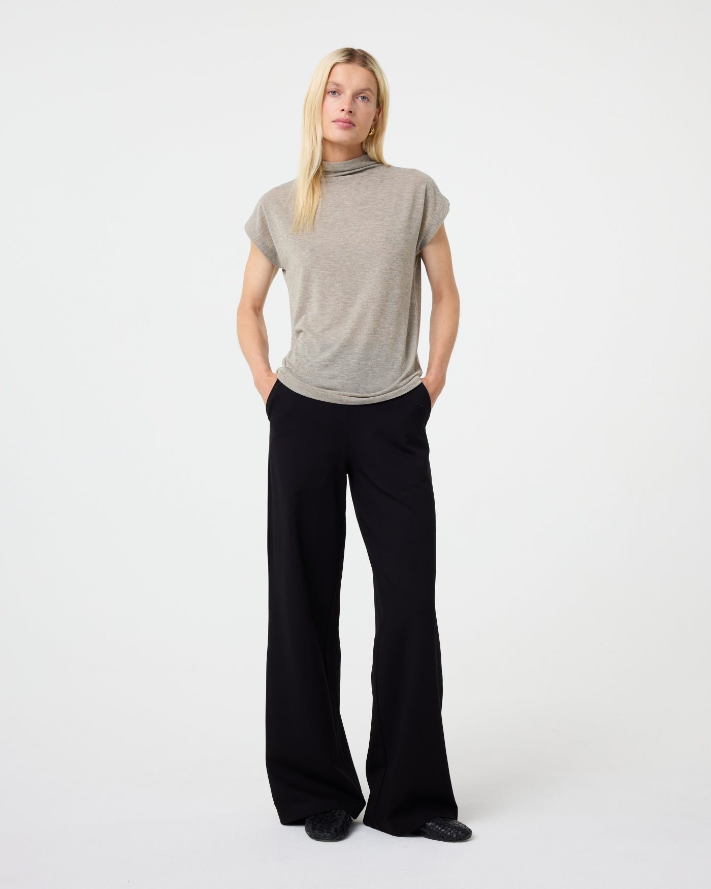 Mara Top | Greige