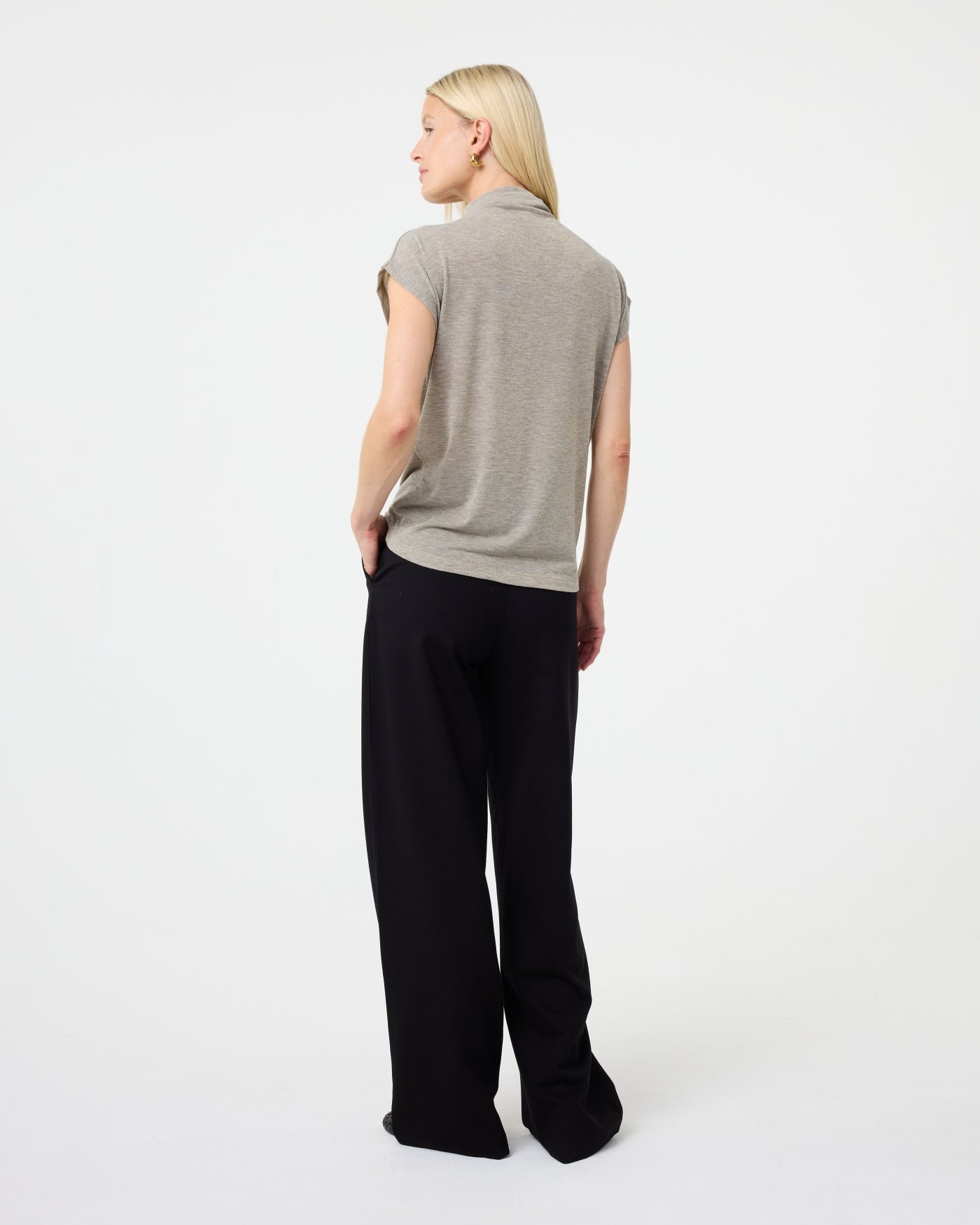 Mara Top | Greige