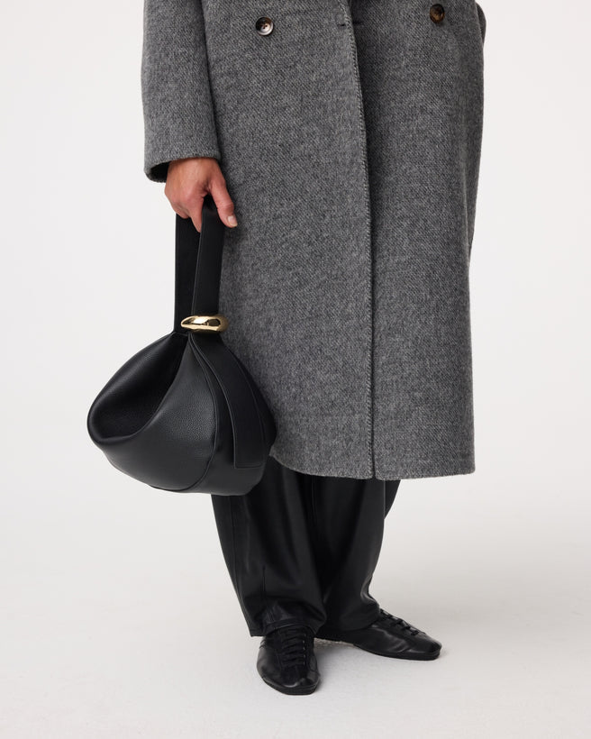 Kirù - Zaha Buckle Bag | Black