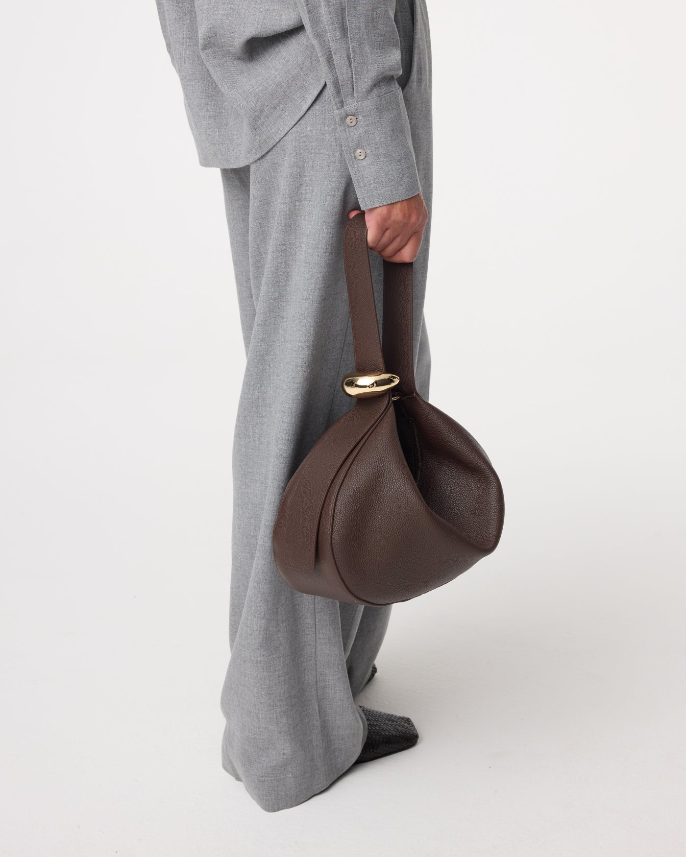 Kirù - Zaha Buckle Bag | Mid Brown